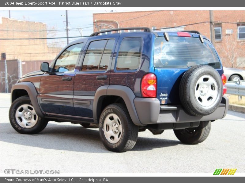 Patriot Blue Pearl / Dark Slate Gray 2004 Jeep Liberty Sport 4x4