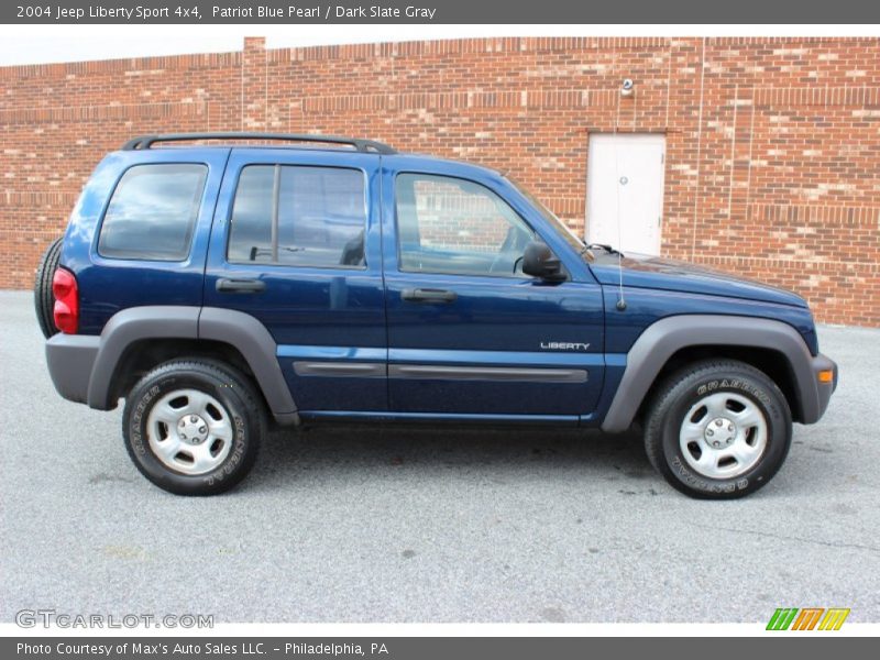 Patriot Blue Pearl / Dark Slate Gray 2004 Jeep Liberty Sport 4x4