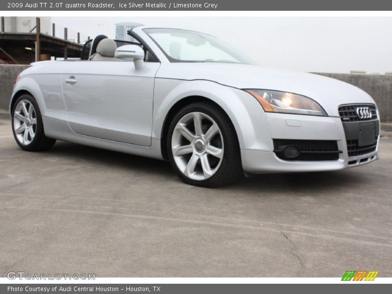 Front 3/4 View of 2009 TT 2.0T quattro Roadster
