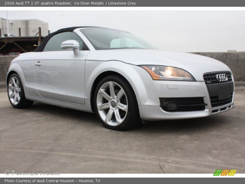 Front 3/4 View of 2009 TT 2.0T quattro Roadster