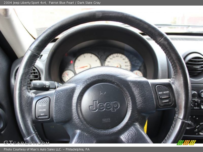 Patriot Blue Pearl / Dark Slate Gray 2004 Jeep Liberty Sport 4x4