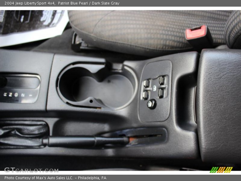 Patriot Blue Pearl / Dark Slate Gray 2004 Jeep Liberty Sport 4x4