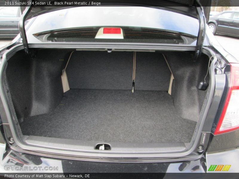  2011 SX4 Sedan LE Trunk