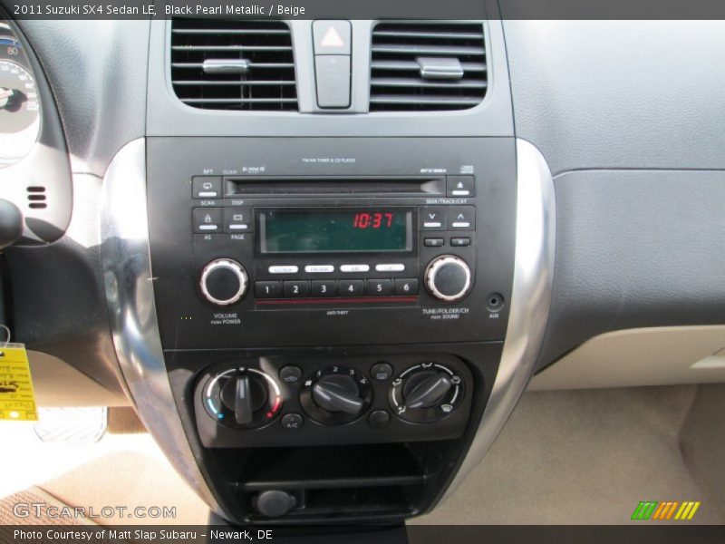 Controls of 2011 SX4 Sedan LE