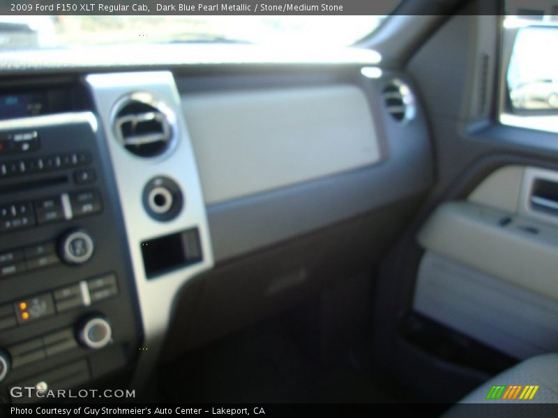 Dark Blue Pearl Metallic / Stone/Medium Stone 2009 Ford F150 XLT Regular Cab
