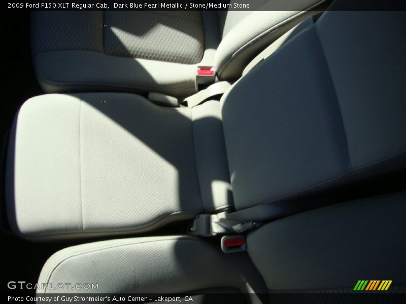Dark Blue Pearl Metallic / Stone/Medium Stone 2009 Ford F150 XLT Regular Cab