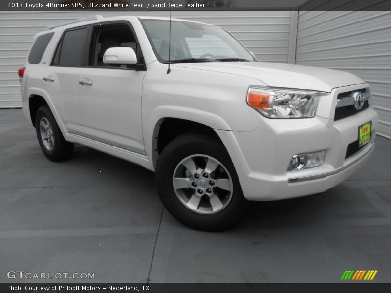 Blizzard White Pearl / Sand Beige Leather 2013 Toyota 4Runner SR5