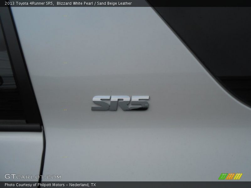 Blizzard White Pearl / Sand Beige Leather 2013 Toyota 4Runner SR5