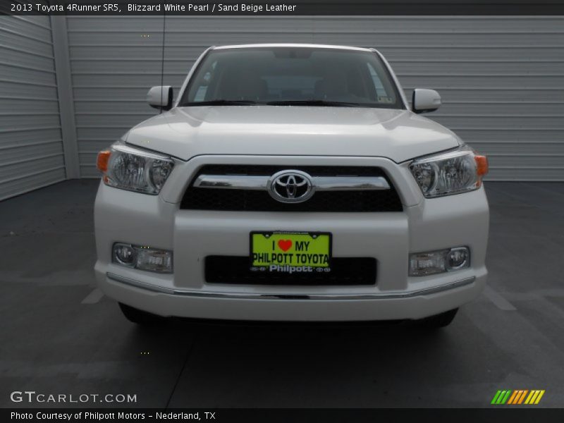 Blizzard White Pearl / Sand Beige Leather 2013 Toyota 4Runner SR5