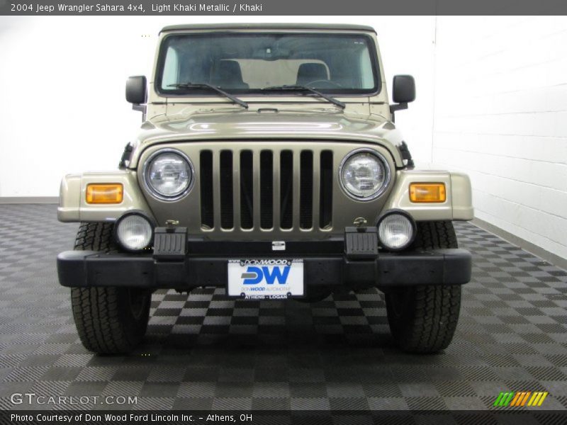 Light Khaki Metallic / Khaki 2004 Jeep Wrangler Sahara 4x4