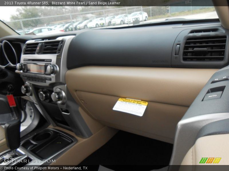 Blizzard White Pearl / Sand Beige Leather 2013 Toyota 4Runner SR5