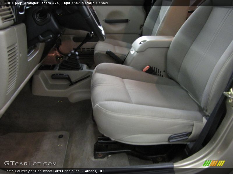Light Khaki Metallic / Khaki 2004 Jeep Wrangler Sahara 4x4