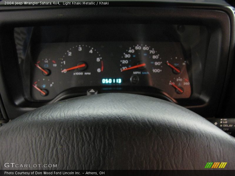 Light Khaki Metallic / Khaki 2004 Jeep Wrangler Sahara 4x4