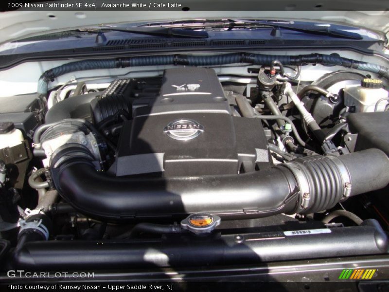 Avalanche White / Cafe Latte 2009 Nissan Pathfinder SE 4x4