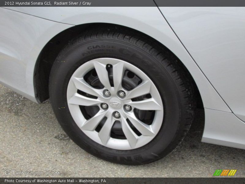 Radiant Silver / Gray 2012 Hyundai Sonata GLS
