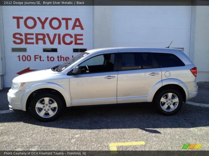 Bright Silver Metallic / Black 2012 Dodge Journey SE