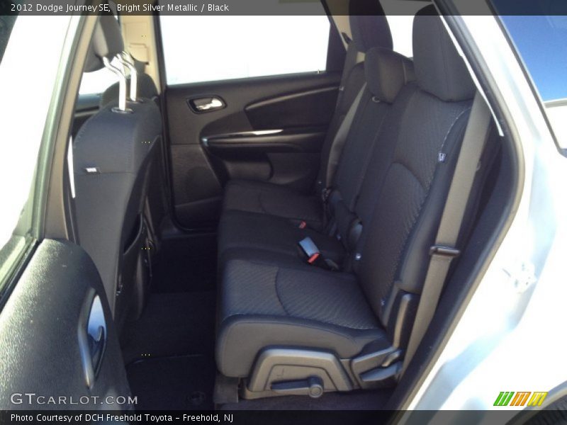 Bright Silver Metallic / Black 2012 Dodge Journey SE