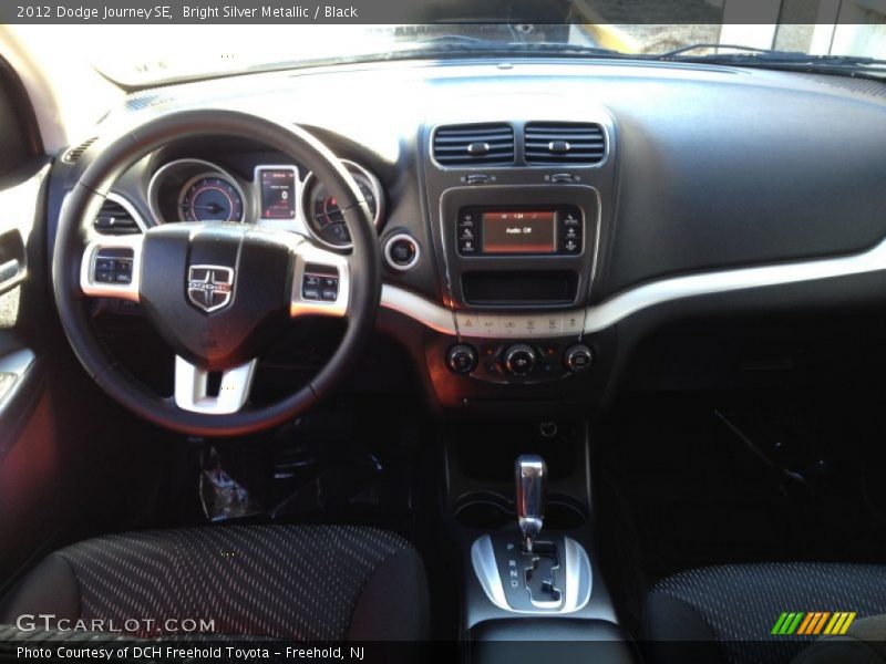 Bright Silver Metallic / Black 2012 Dodge Journey SE