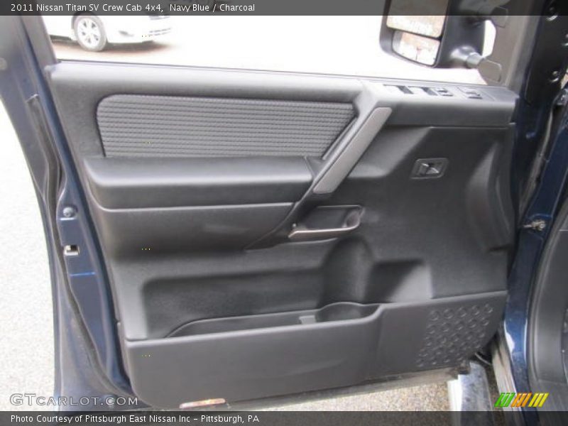 Navy Blue / Charcoal 2011 Nissan Titan SV Crew Cab 4x4