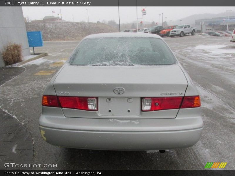 Lunar Mist Metallic / Gray 2001 Toyota Camry LE