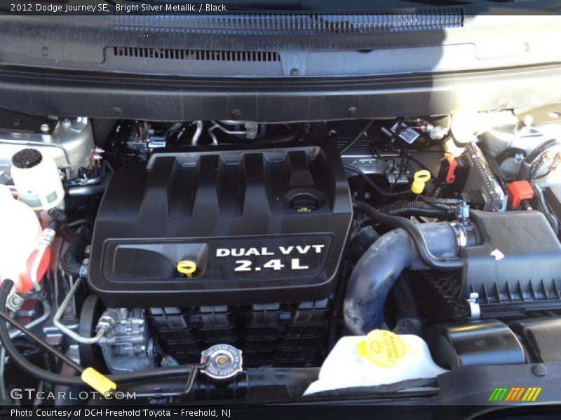 Bright Silver Metallic / Black 2012 Dodge Journey SE
