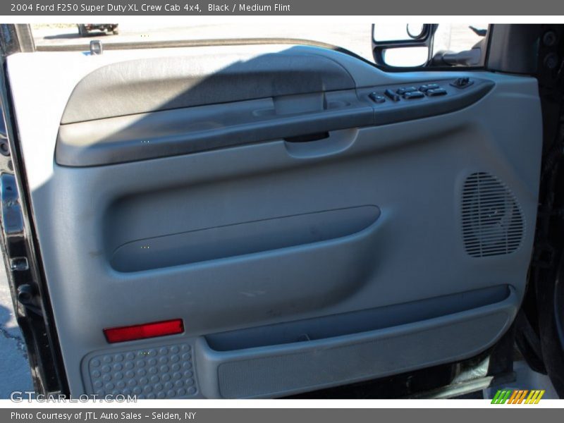 Black / Medium Flint 2004 Ford F250 Super Duty XL Crew Cab 4x4