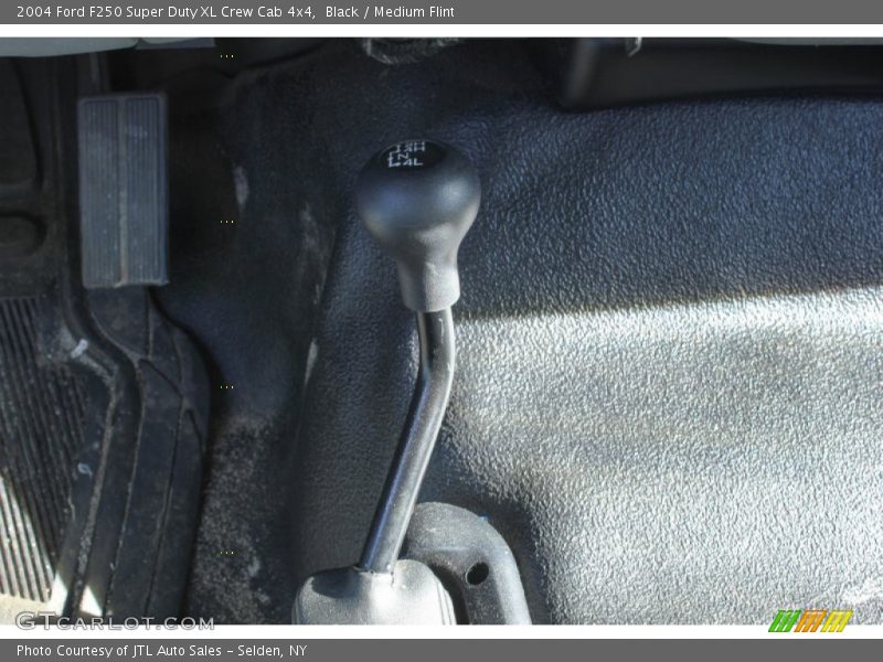 Black / Medium Flint 2004 Ford F250 Super Duty XL Crew Cab 4x4