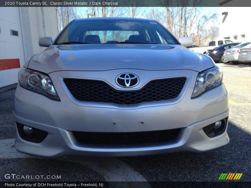 Classic Silver Metallic / Dark Charcoal 2010 Toyota Camry SE