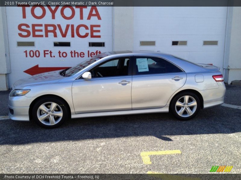 Classic Silver Metallic / Dark Charcoal 2010 Toyota Camry SE