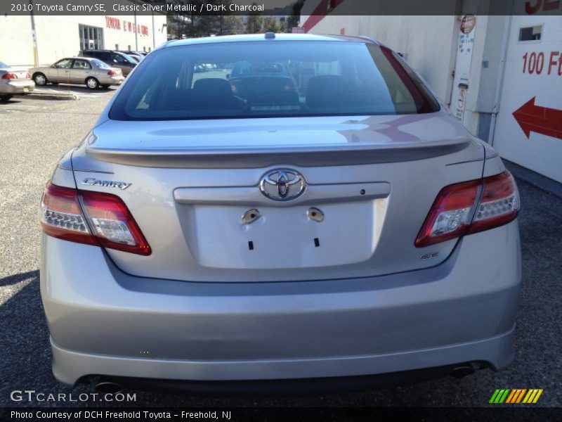Classic Silver Metallic / Dark Charcoal 2010 Toyota Camry SE