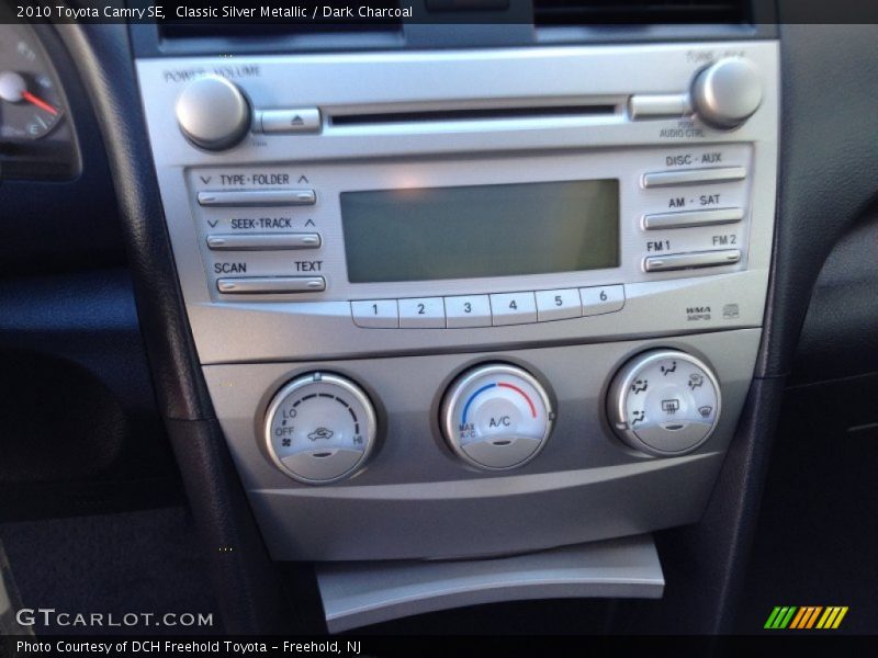 Classic Silver Metallic / Dark Charcoal 2010 Toyota Camry SE