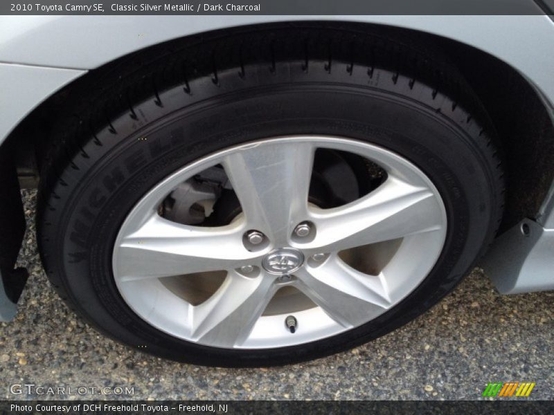 Classic Silver Metallic / Dark Charcoal 2010 Toyota Camry SE