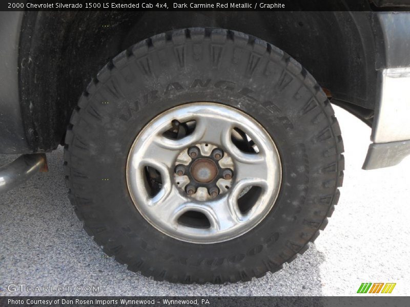 Dark Carmine Red Metallic / Graphite 2000 Chevrolet Silverado 1500 LS Extended Cab 4x4