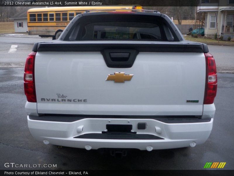 Summit White / Ebony 2012 Chevrolet Avalanche LS 4x4