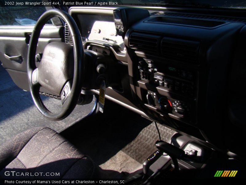 Patriot Blue Pearl / Agate Black 2002 Jeep Wrangler Sport 4x4