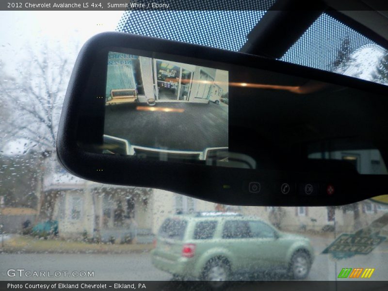 Summit White / Ebony 2012 Chevrolet Avalanche LS 4x4