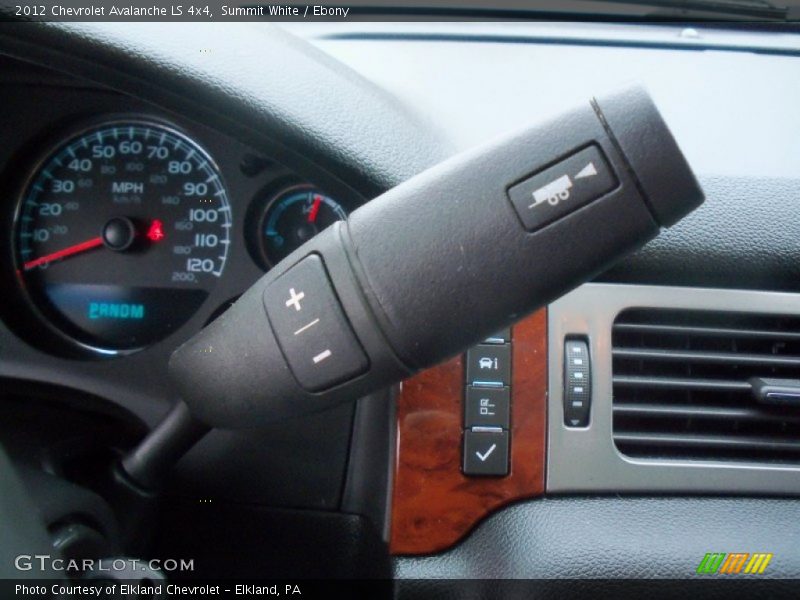 Summit White / Ebony 2012 Chevrolet Avalanche LS 4x4