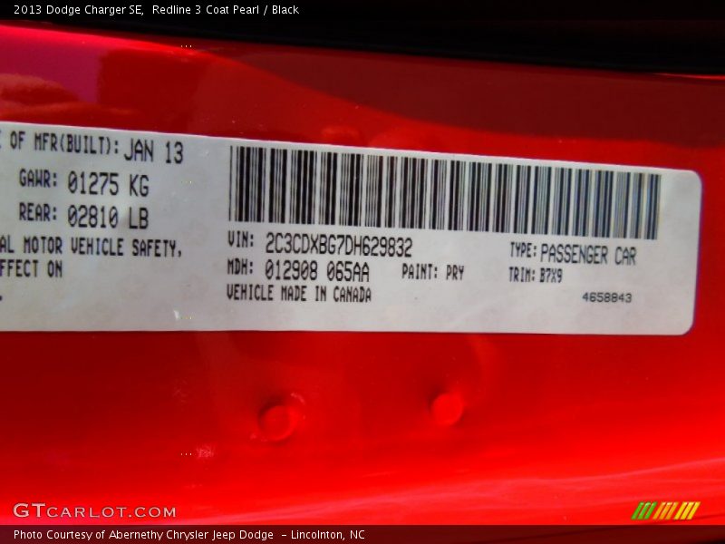 Redline 3 Coat Pearl / Black 2013 Dodge Charger SE