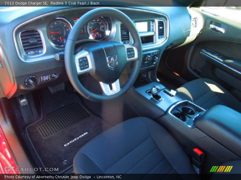 Redline 3 Coat Pearl / Black 2013 Dodge Charger SE