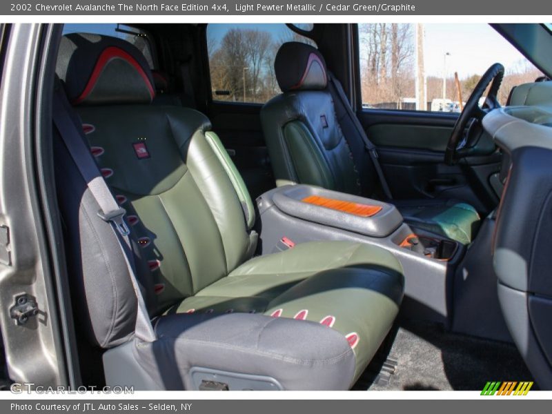 Light Pewter Metallic / Cedar Green/Graphite 2002 Chevrolet Avalanche The North Face Edition 4x4