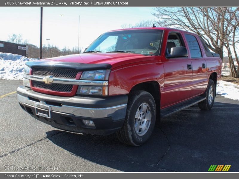 Victory Red / Gray/Dark Charcoal 2006 Chevrolet Avalanche Z71 4x4