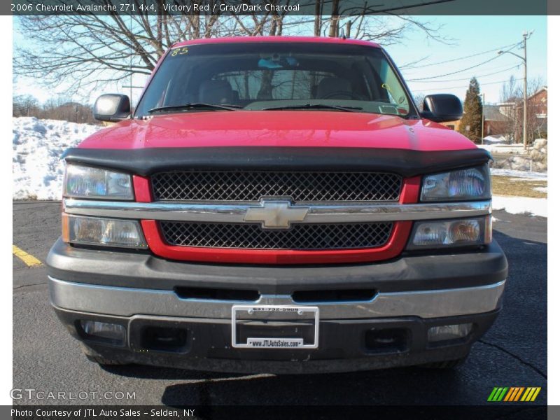 Victory Red / Gray/Dark Charcoal 2006 Chevrolet Avalanche Z71 4x4