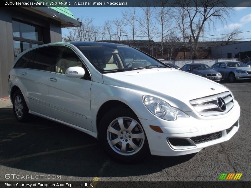 Alabaster White / Macadamia 2006 Mercedes-Benz R 350 4Matic