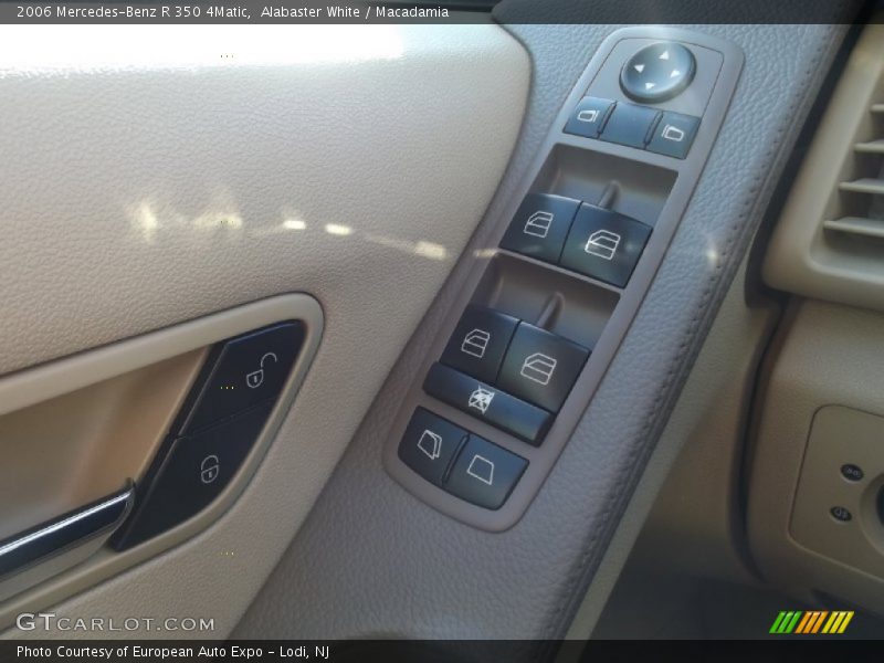 Alabaster White / Macadamia 2006 Mercedes-Benz R 350 4Matic