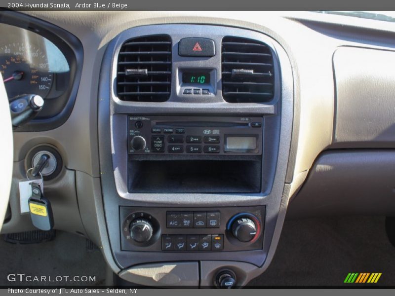 Ardor Blue / Beige 2004 Hyundai Sonata