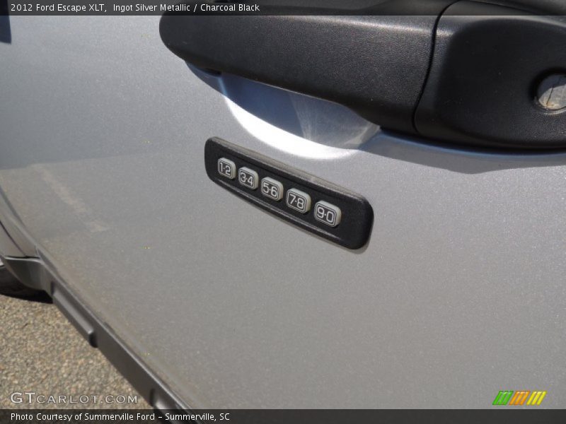 Ingot Silver Metallic / Charcoal Black 2012 Ford Escape XLT