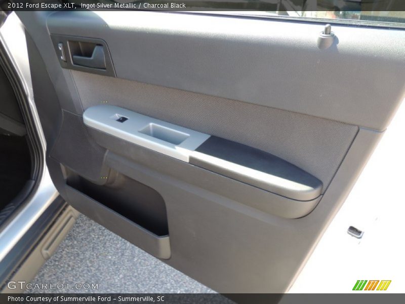 Ingot Silver Metallic / Charcoal Black 2012 Ford Escape XLT