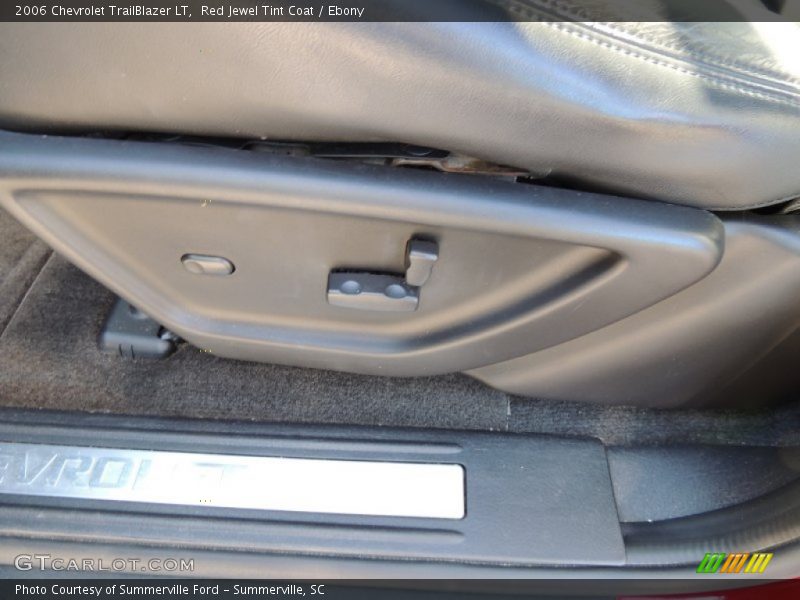 Red Jewel Tint Coat / Ebony 2006 Chevrolet TrailBlazer LT