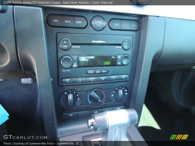 Satin Silver Metallic / Dark Charcoal 2005 Ford Mustang GT Premium Coupe