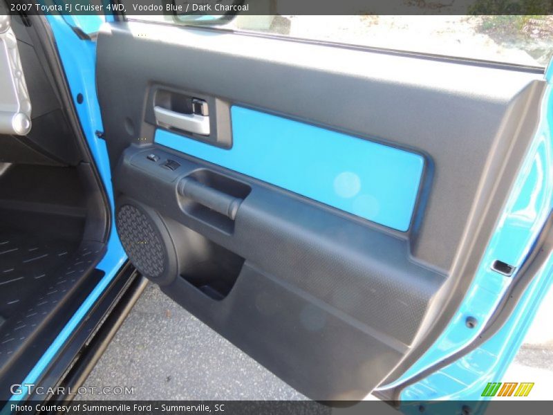 Voodoo Blue / Dark Charcoal 2007 Toyota FJ Cruiser 4WD
